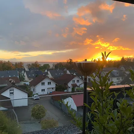 Rooftop Living Inkl Homeoffice Bis 4 Personen * Friedrichshafen